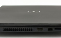 Dell Inspiron 5551 side2