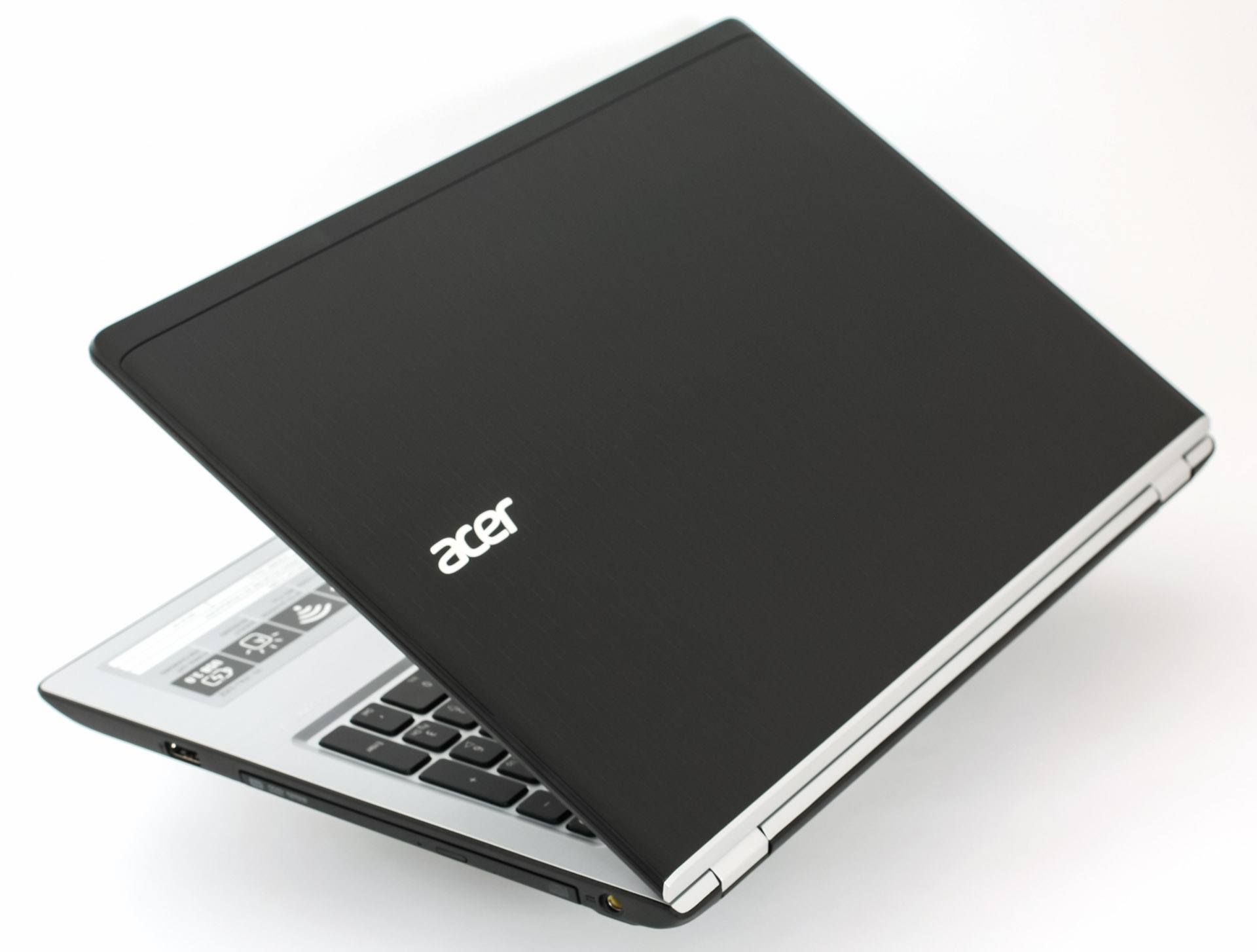 Acer Aspire V  VG review   a successful mix of power and