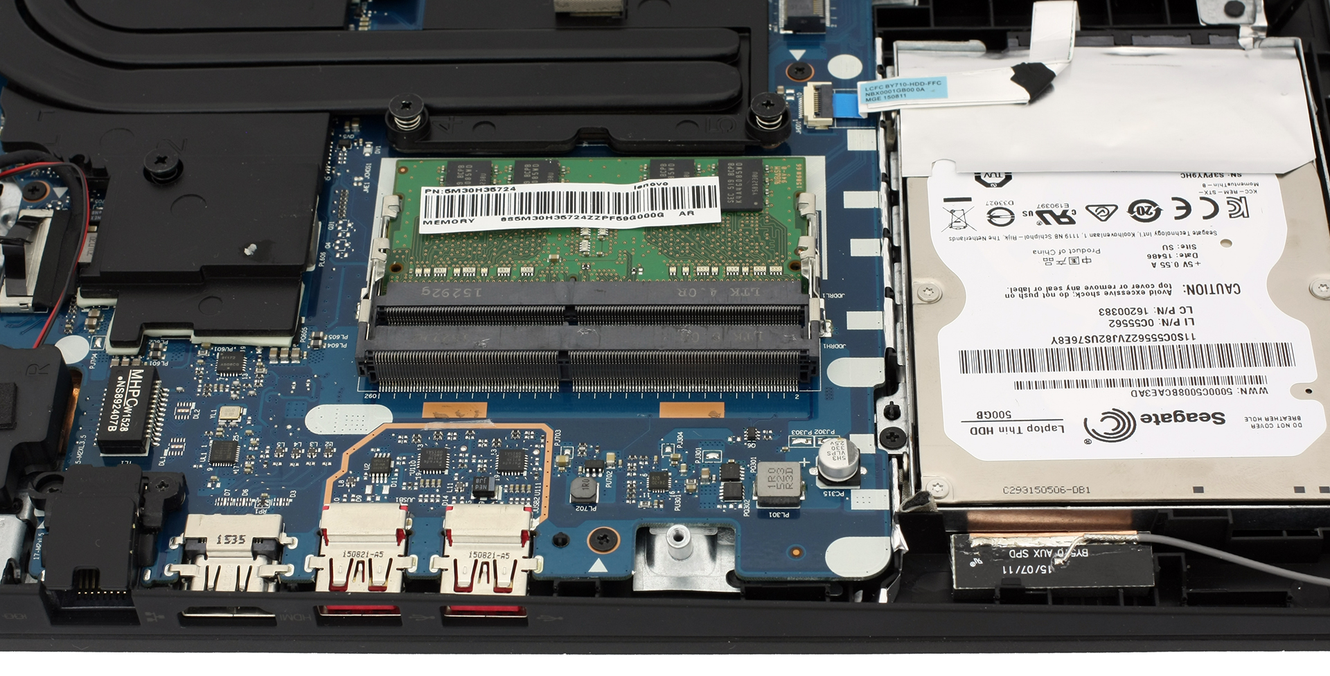 Inside Lenovo (15") disassembly, internal photos and upgrade options | LaptopMedia.com
