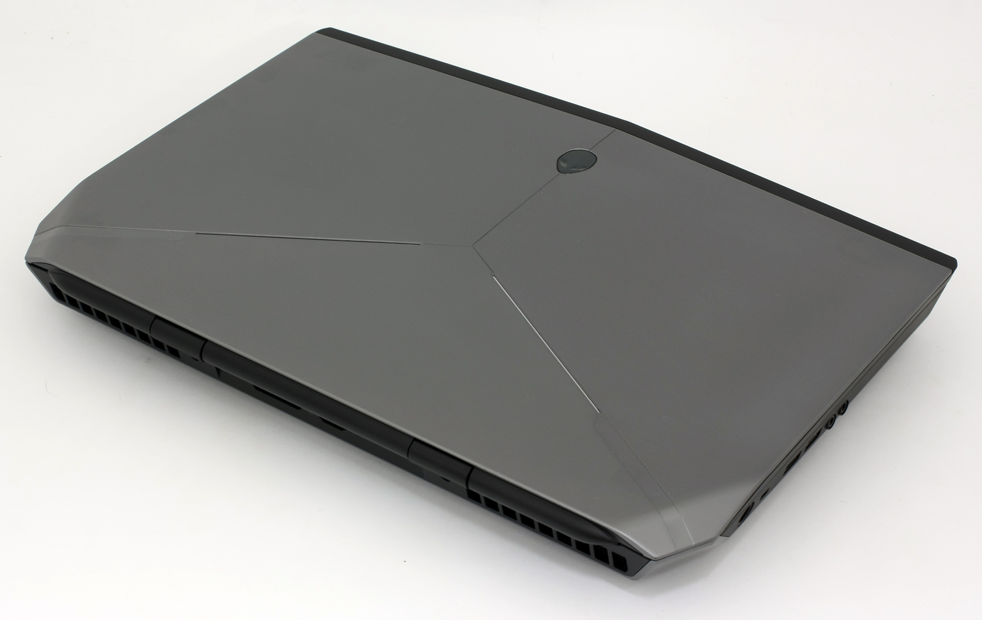 Alienware 15 (R2, Late 2015) review - pushing the boundaries of 