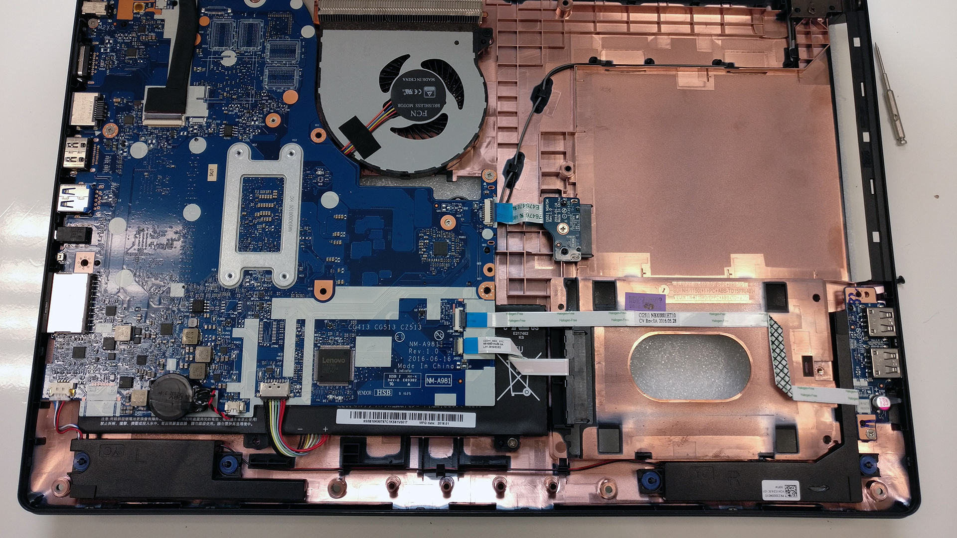 Lenovo Ideapad 310 - disassembly, internal photos upgrade |