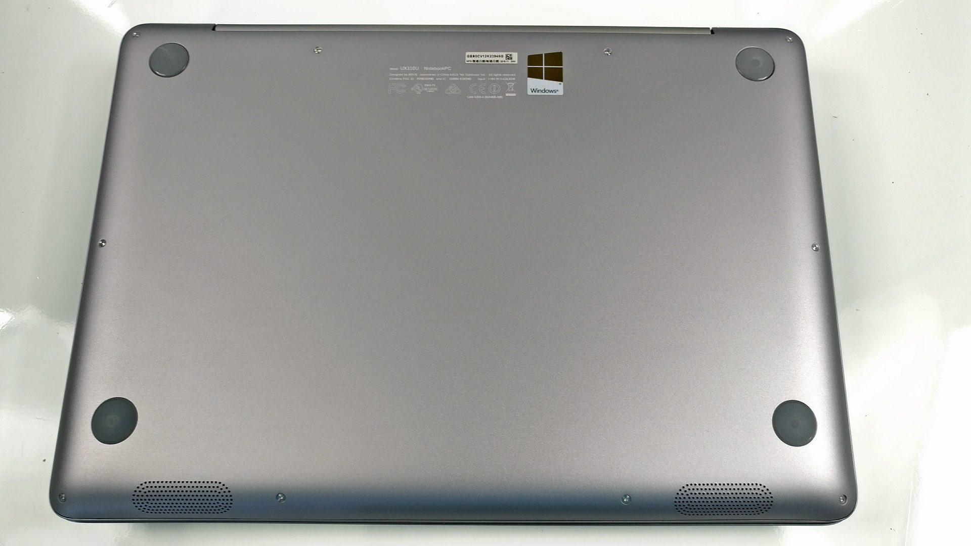 murder Inefficient Fiddle ASUS ZenBook UX310UQ review - thin, light, powerful | LaptopMedia.com