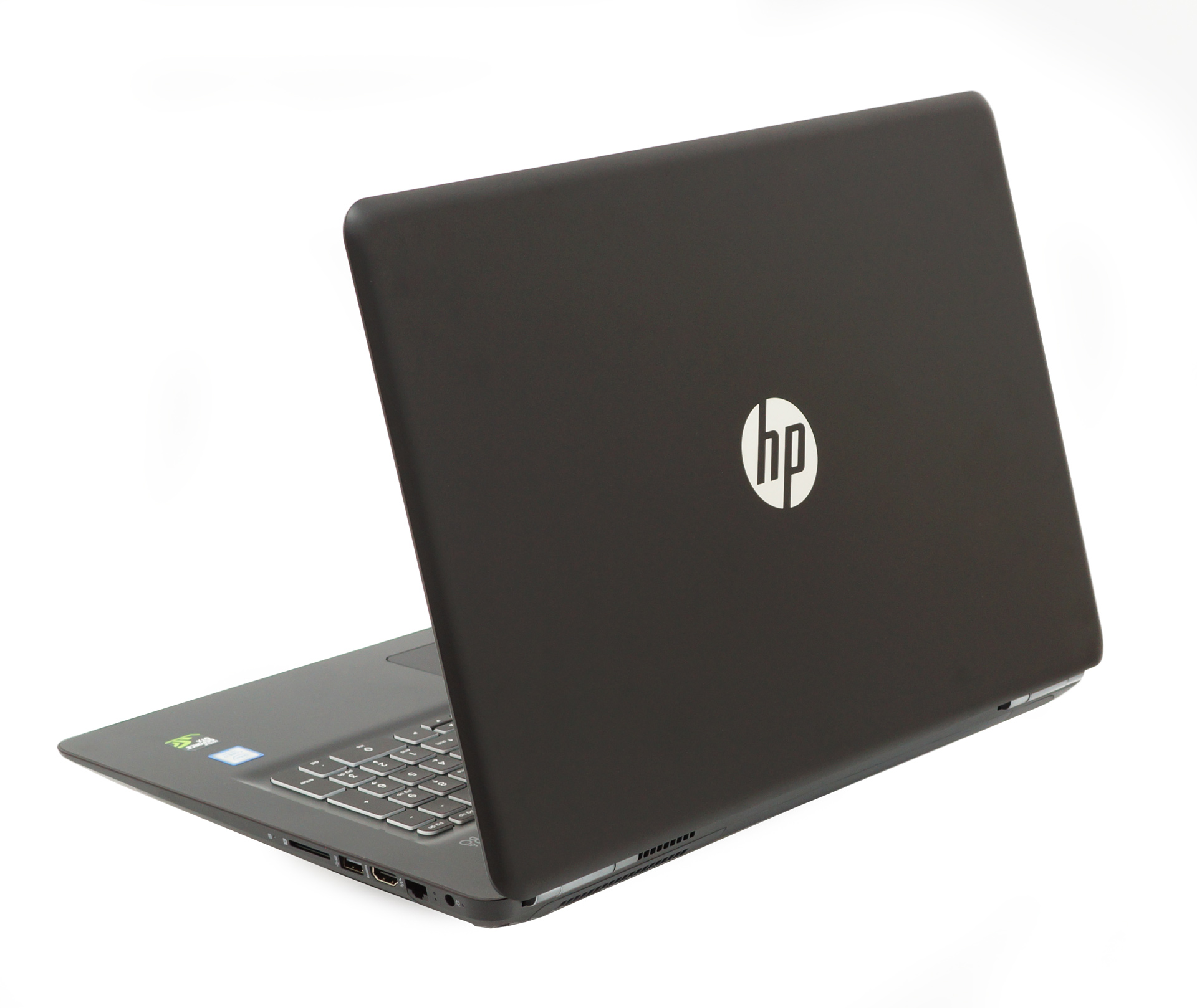 HP Pavilion 17 (17-ab300) review - fairly priced 17-inch all