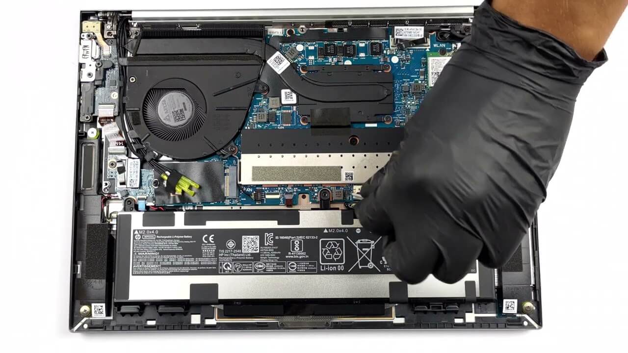 How To Open HP EliteBook 840 G9 Disassembly And Upgrade Options