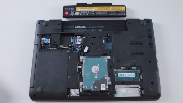 Inside the Lenovo ThinkPad E550 - disassembly, internal photos and ...