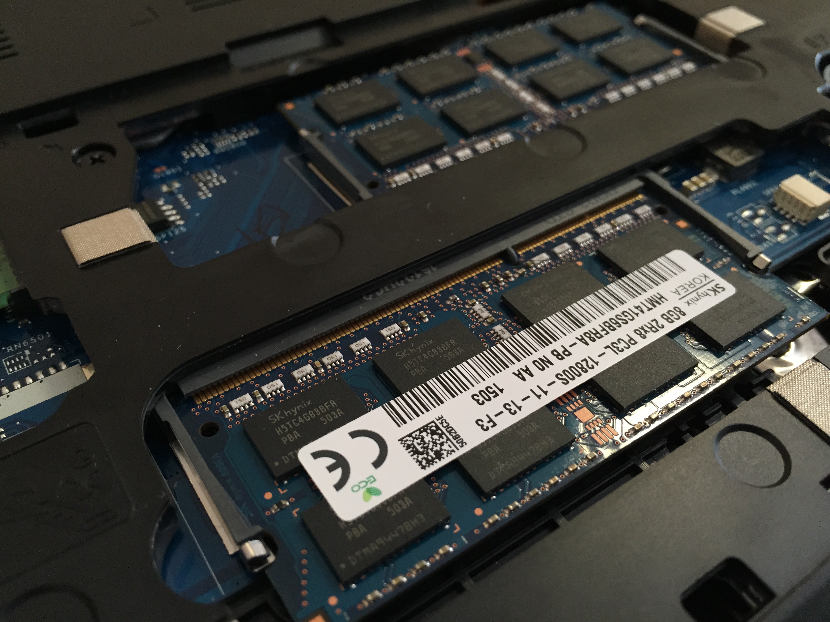 Inside Dell Inspiron 5558 (15 5000) - disassembly, internal photos and  upgrade options 