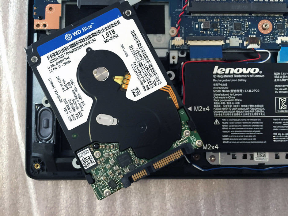 Inside Lenovo E31 70 Disassembly Internal Photos And Upgrade Options 1585