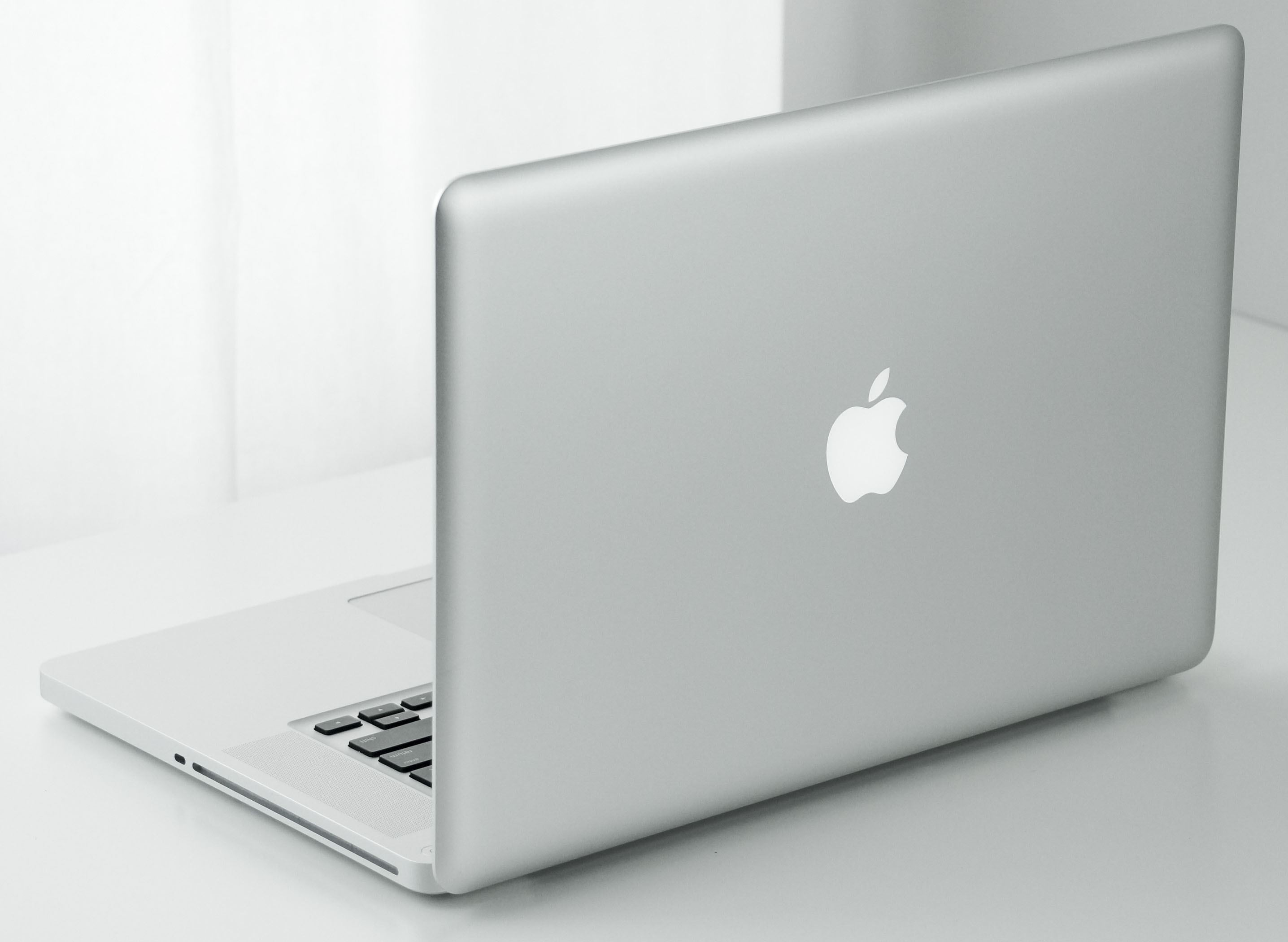 Apple MacBook Pro 15 (Late 2011) - Specs, Tests, and Prices ...