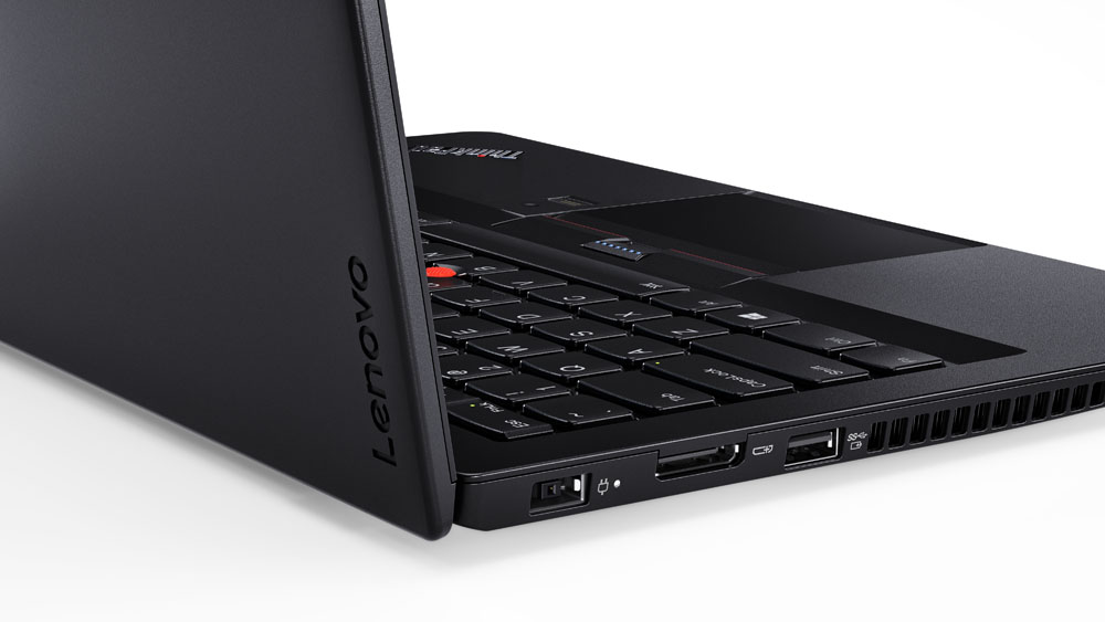 Lenovo ThinkPad 13 - スペック、テスト、価格 | LaptopMedia 日本