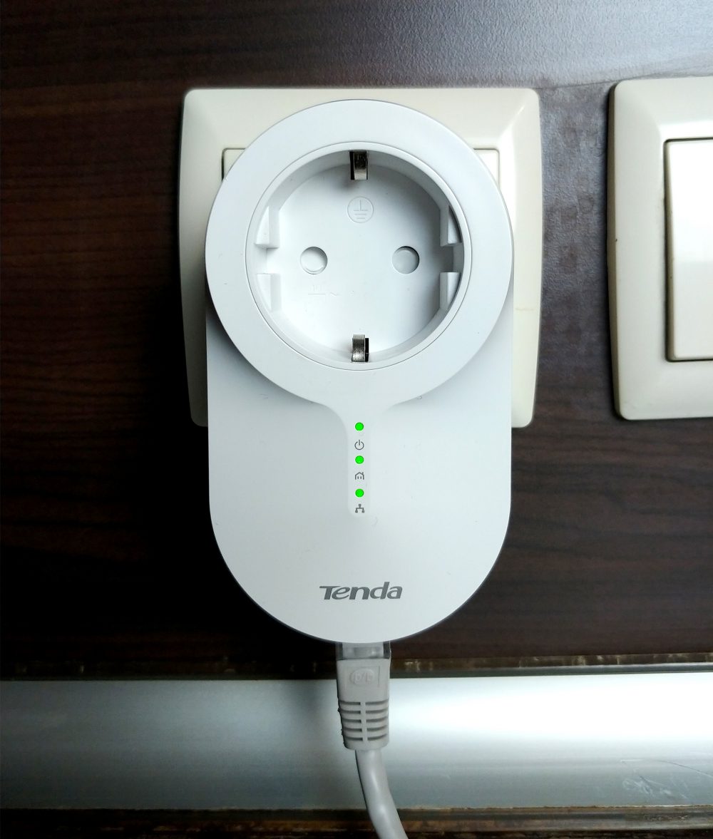 Tenda PH6 and PA6 powerline adapter review - Internet through the power ...