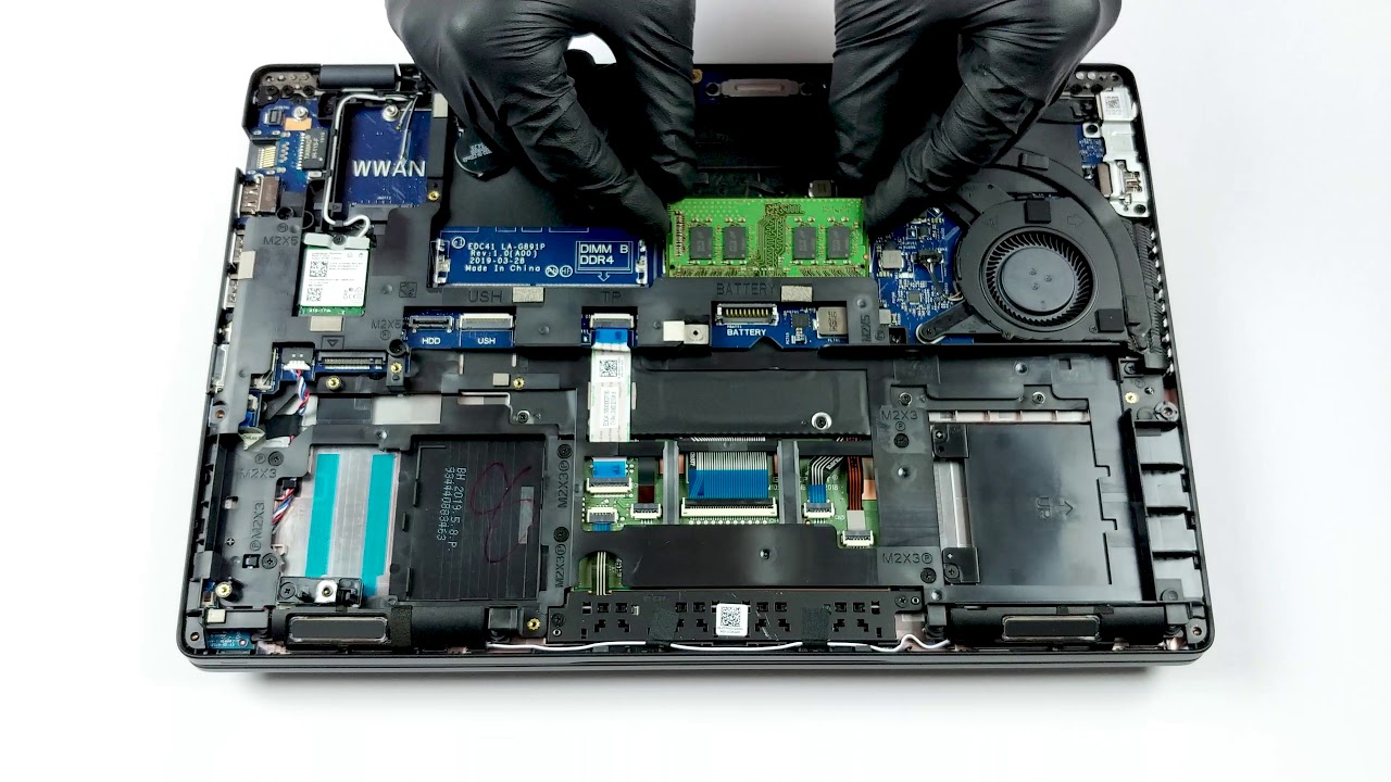 Inside Dell Latitude 5400 - disassembly and upgrade options