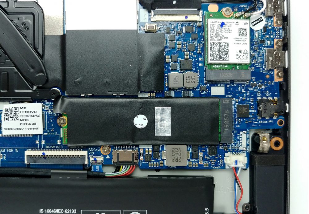 Inside Lenovo Yoga C740 (14) - disassembly and upgrade options ...