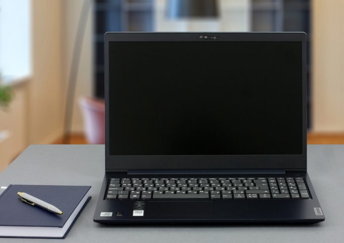 Lenovo IdeaPad 3 15ARE05-81W4005AMH -  External Reviews