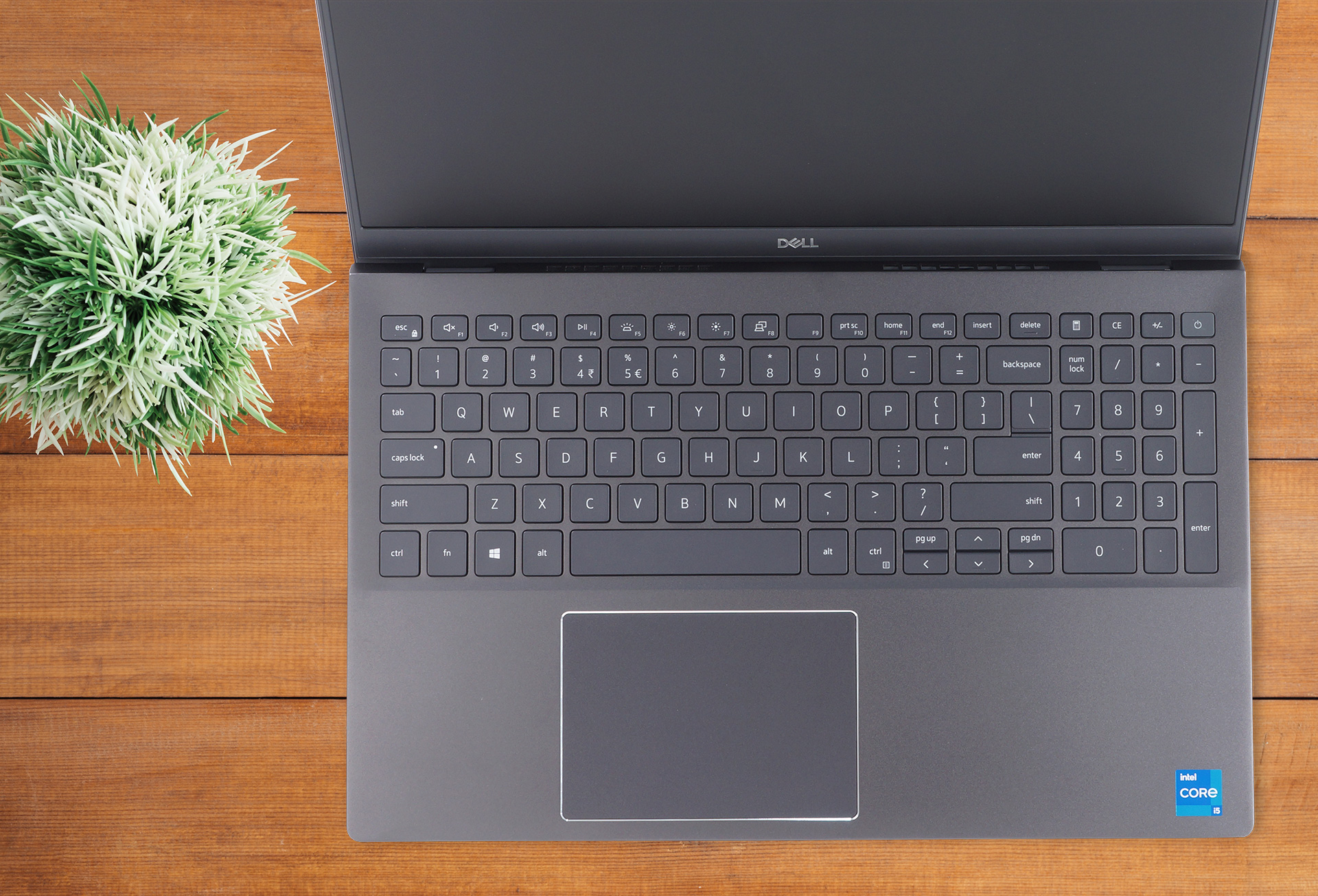 Dell Vostro 15 5502 review - a 15-incher for home and the office