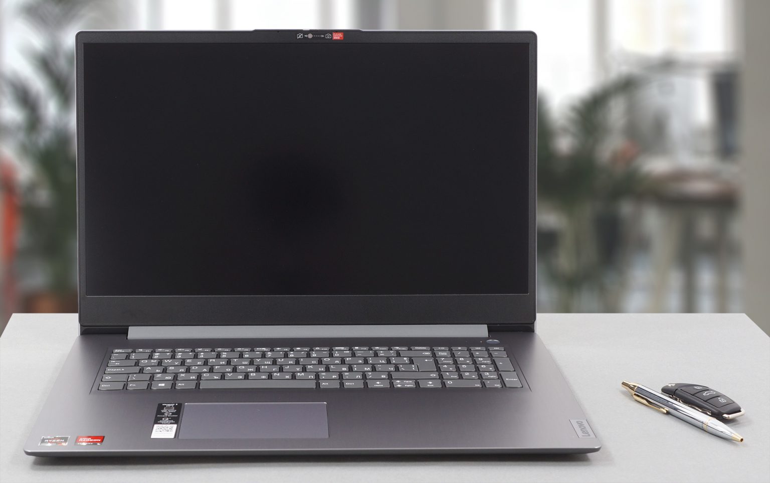 Lenovo IdeaPad 3 (17", 2021) review - a jewel in the budget computing ...