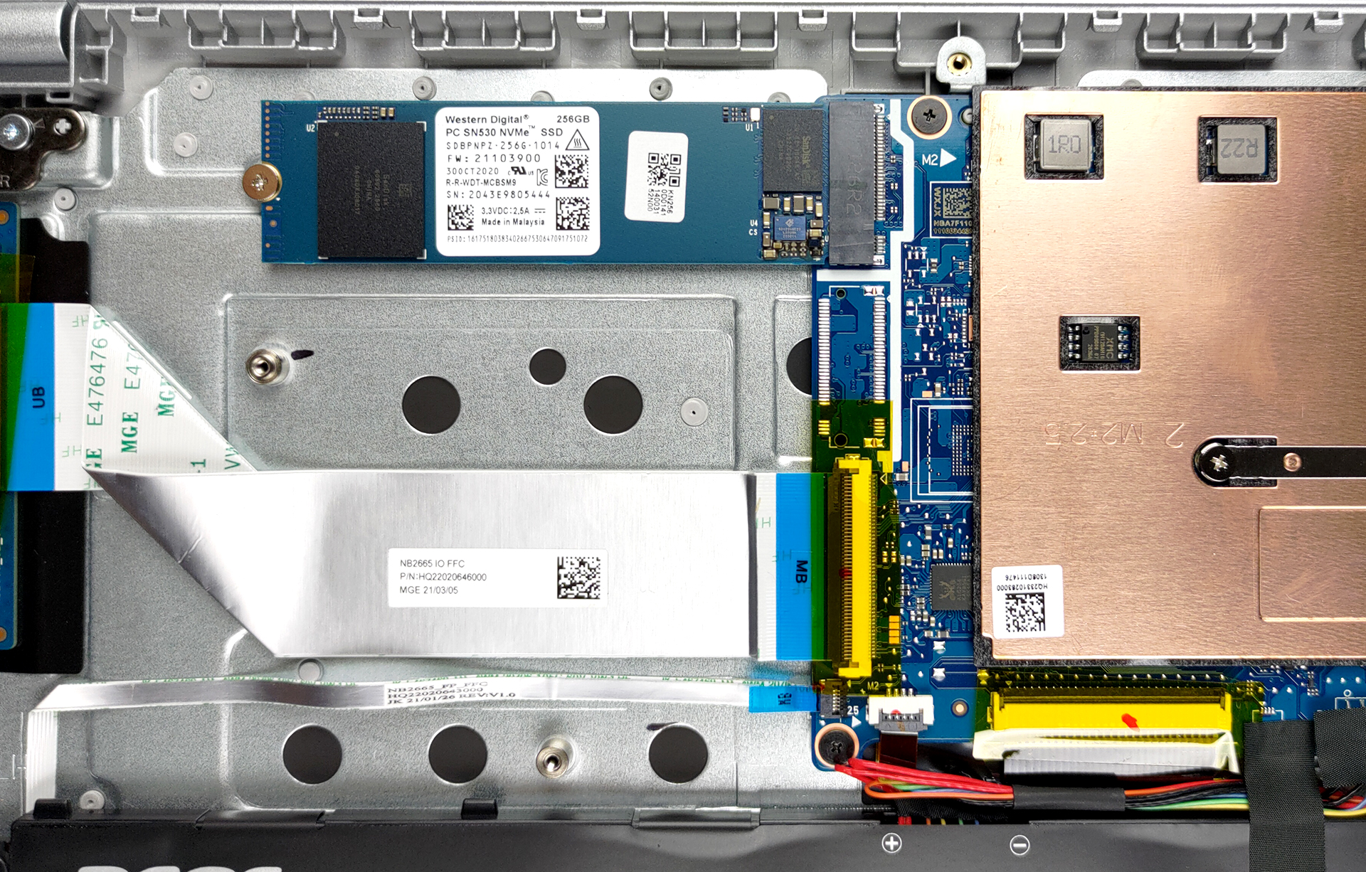 Aktiver arrangere Geografi Inside Acer Swift 1 (SF114-34) - disassembly and upgrade options |  LaptopMedia.com