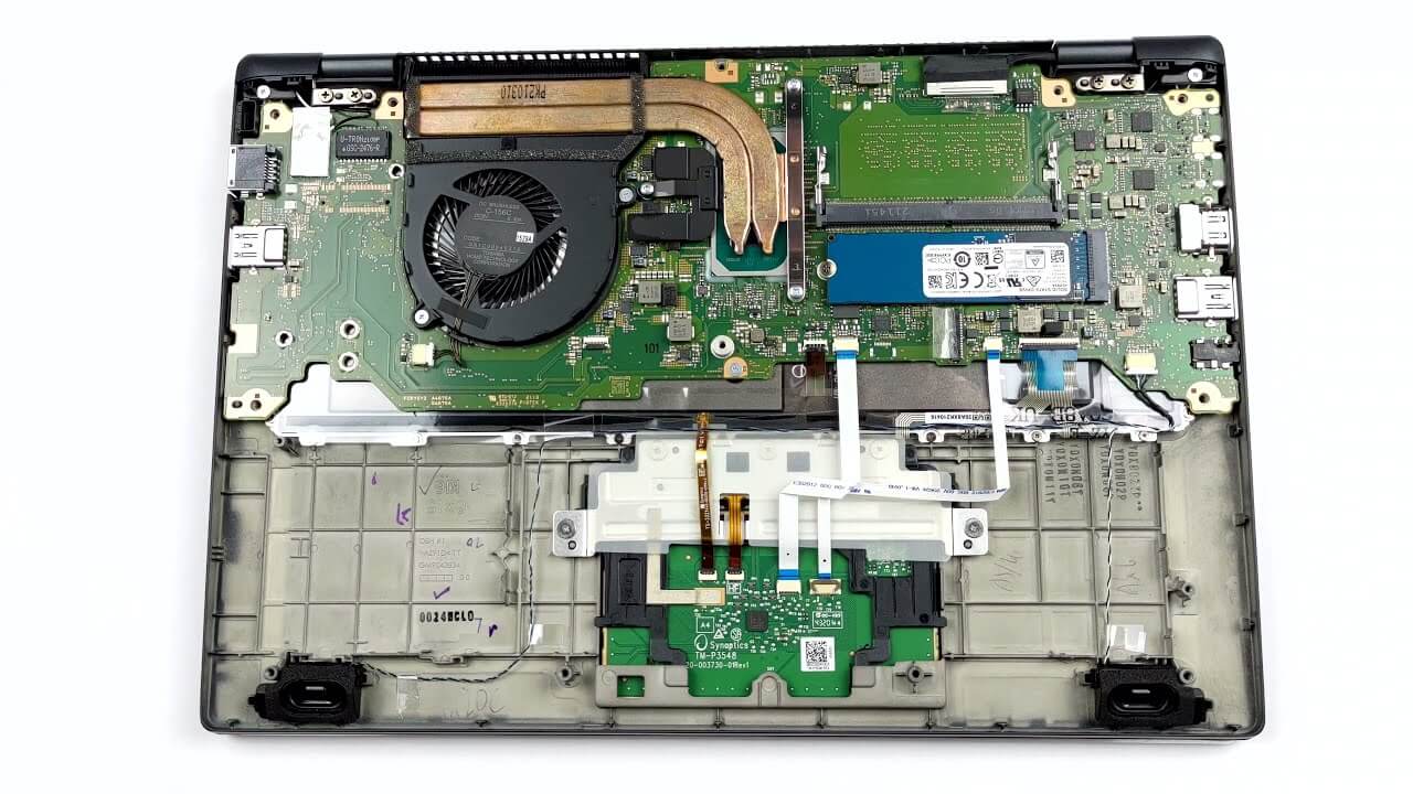 Dynabook Portege X30L-Jの内部 - 分解とアップグレードの選択肢