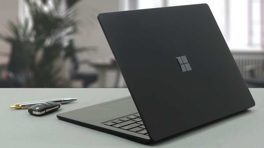 Microsoft Surface Laptop 4 (13.5