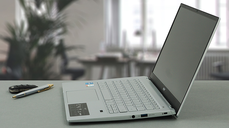 Acer Swift 3 14 Intel Evo Platform Laptop - 11th Gen Intel Core i7-1165G7  - 1080p - Windows 11