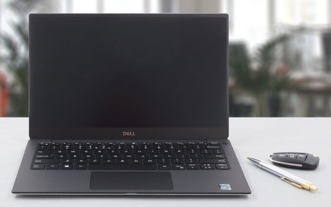 Dell XPS 13 9305 review - old but sleek chassis with new hardware ...