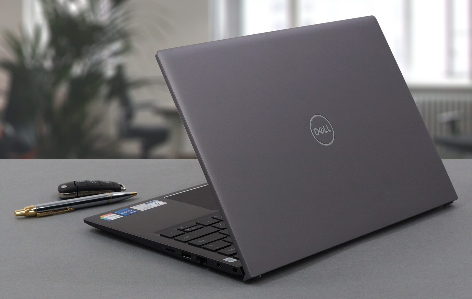 Dell Vostro 14 5410 review - great potential | LaptopMedia.com