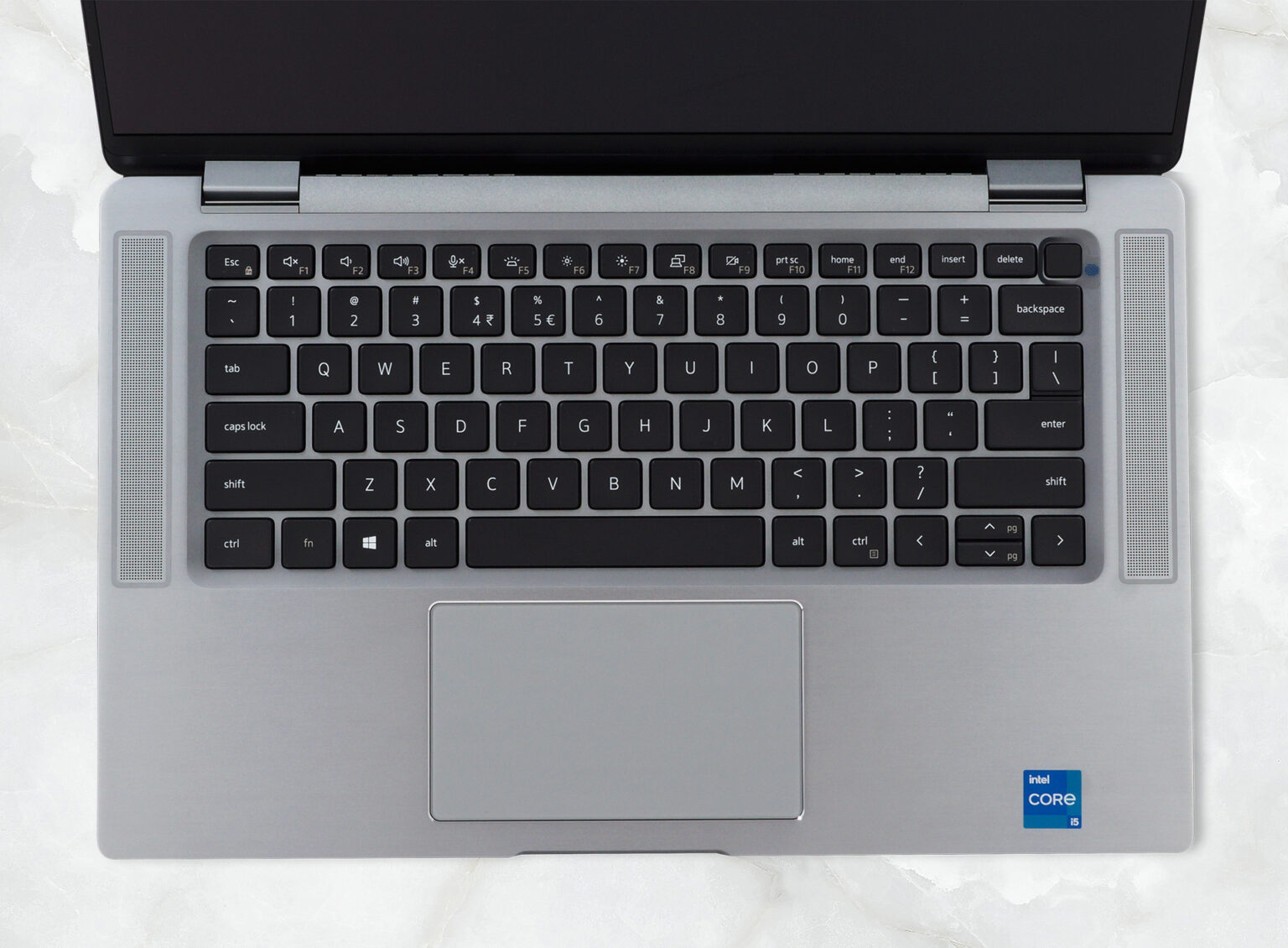 Dell Latitude 15 9520 review - new year, same issues | LaptopMedia.com