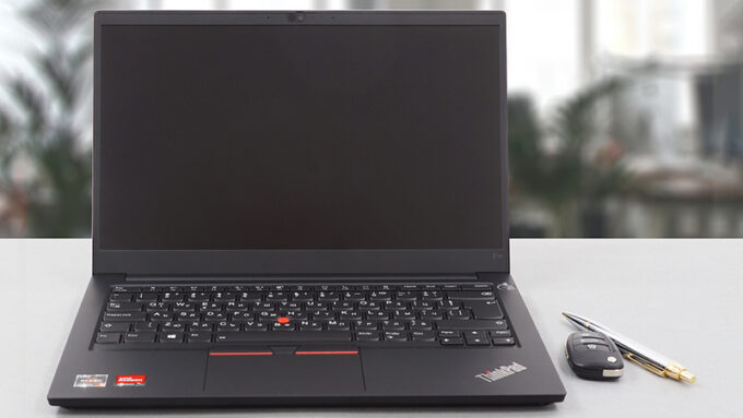 カラー ThinkPad E14 中古 のサイズ