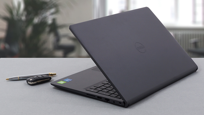 Dell Vostro 15 3510 review - they really botched this one | LaptopMedia.com