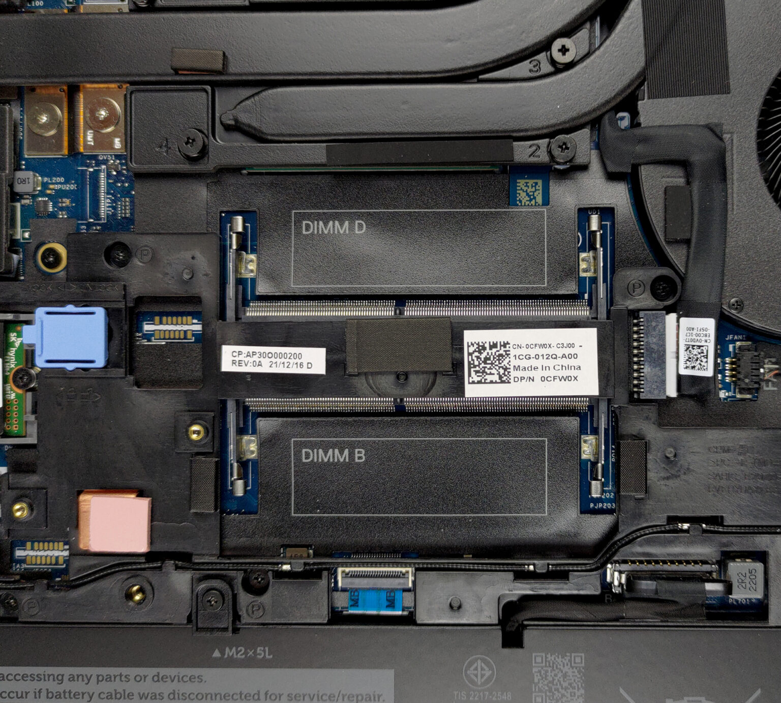 Inside Dell Precision 15 7560 disassembly and upgrade options