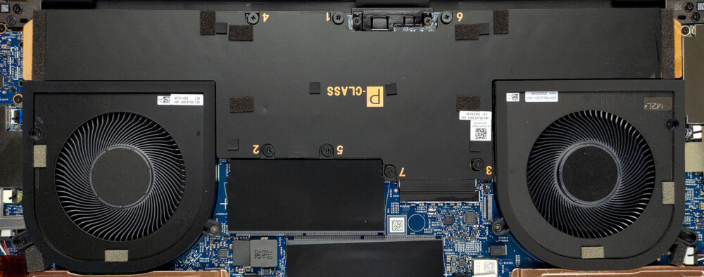 Inside Dell XPS 17 9720 - disassembly and upgrade options | LaptopMedia.com