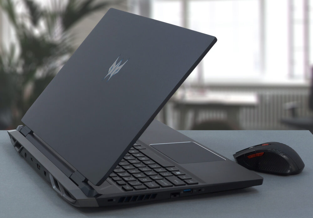 Acer Predator Helios 300 (PH315-55) review | LaptopMedia.com