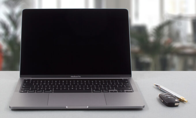 Apple Macbook Pro 13 2022 Review Laptopmedia Apple Macbook Pro 13 2022 Review Laptopmedia