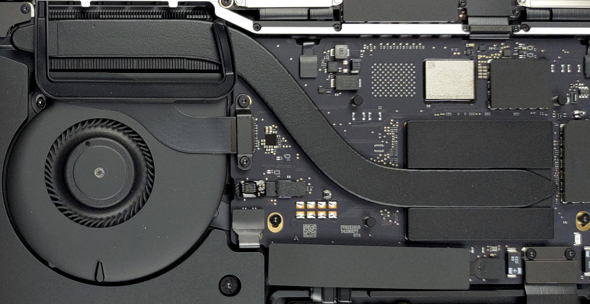 Inside Apple MacBook Pro 13 (2022) - Not disassembly upgrade options