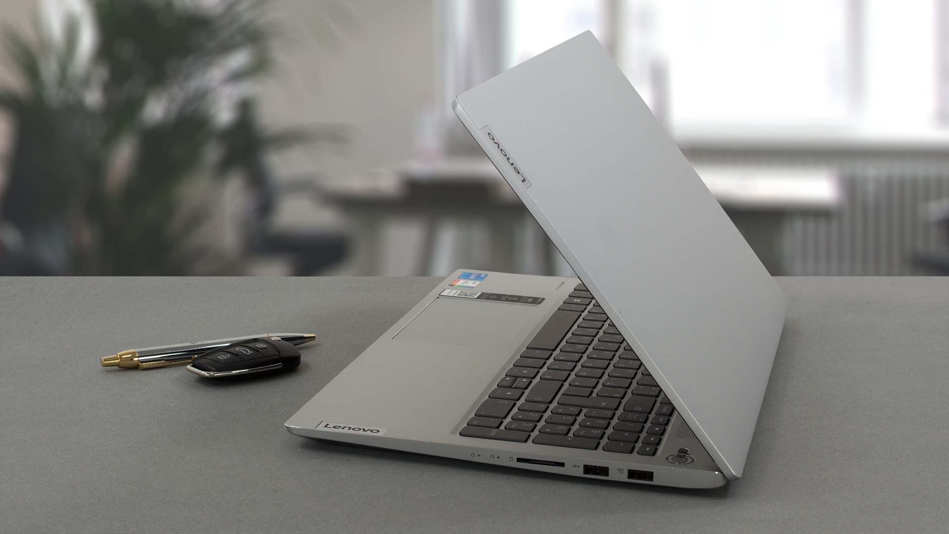 review 5 IdeaPad 2022) (15\