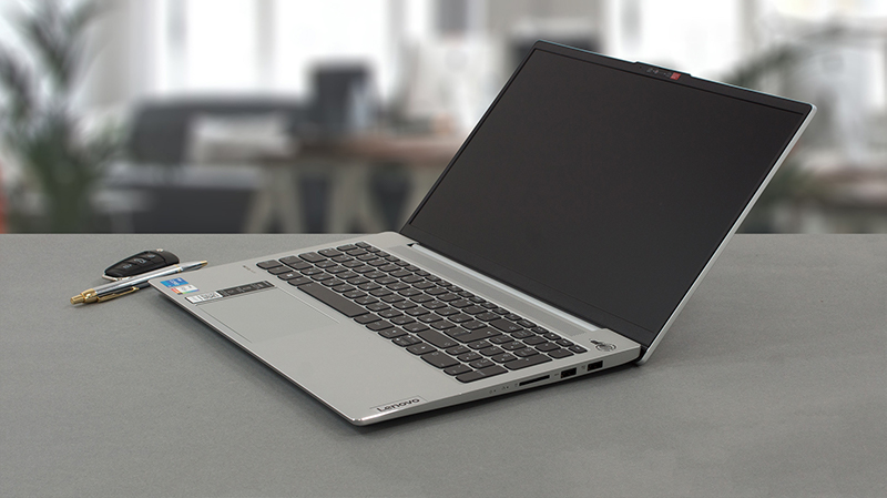 Laptop Lenovo IdeaPad 5 AMD Ryzen 5 16GB RAM 512GB SSD 15.6