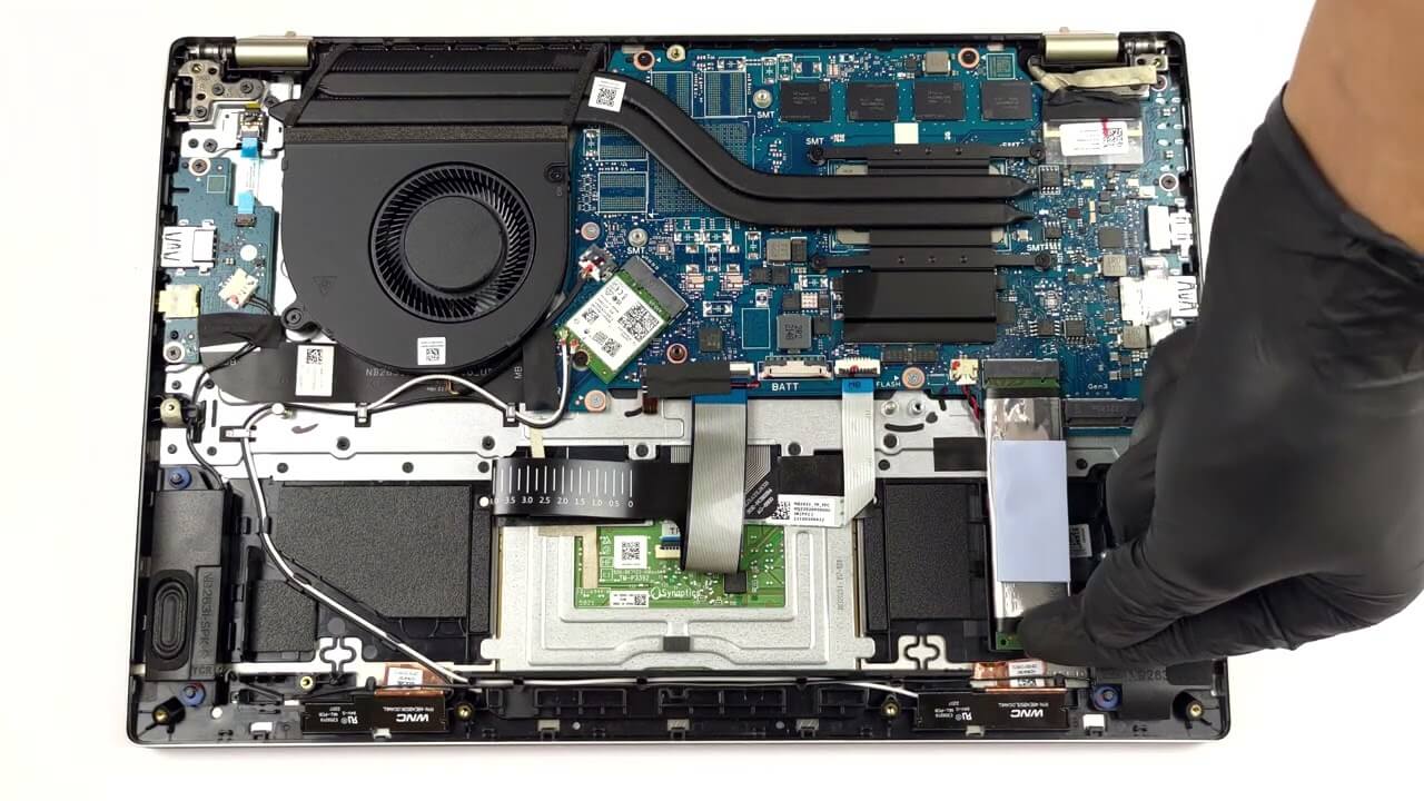 Acer Swift 3 OLED (SF314-71) の内部 - 分解とアップグレード