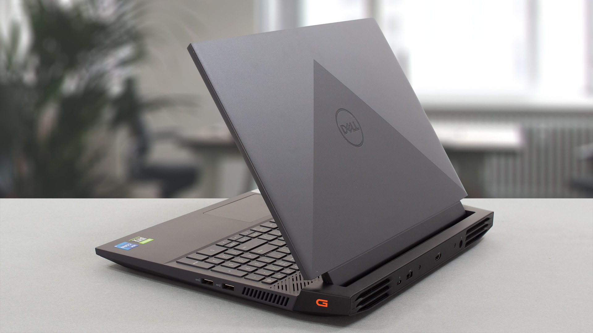 Dell G15 (5520) Gaming Laptop Review: Strong 1080p Performer
