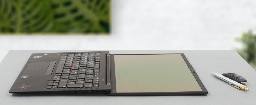 Lenovo ThinkPad X1 Carbon 第10世代レビュー | LaptopMedia 日本