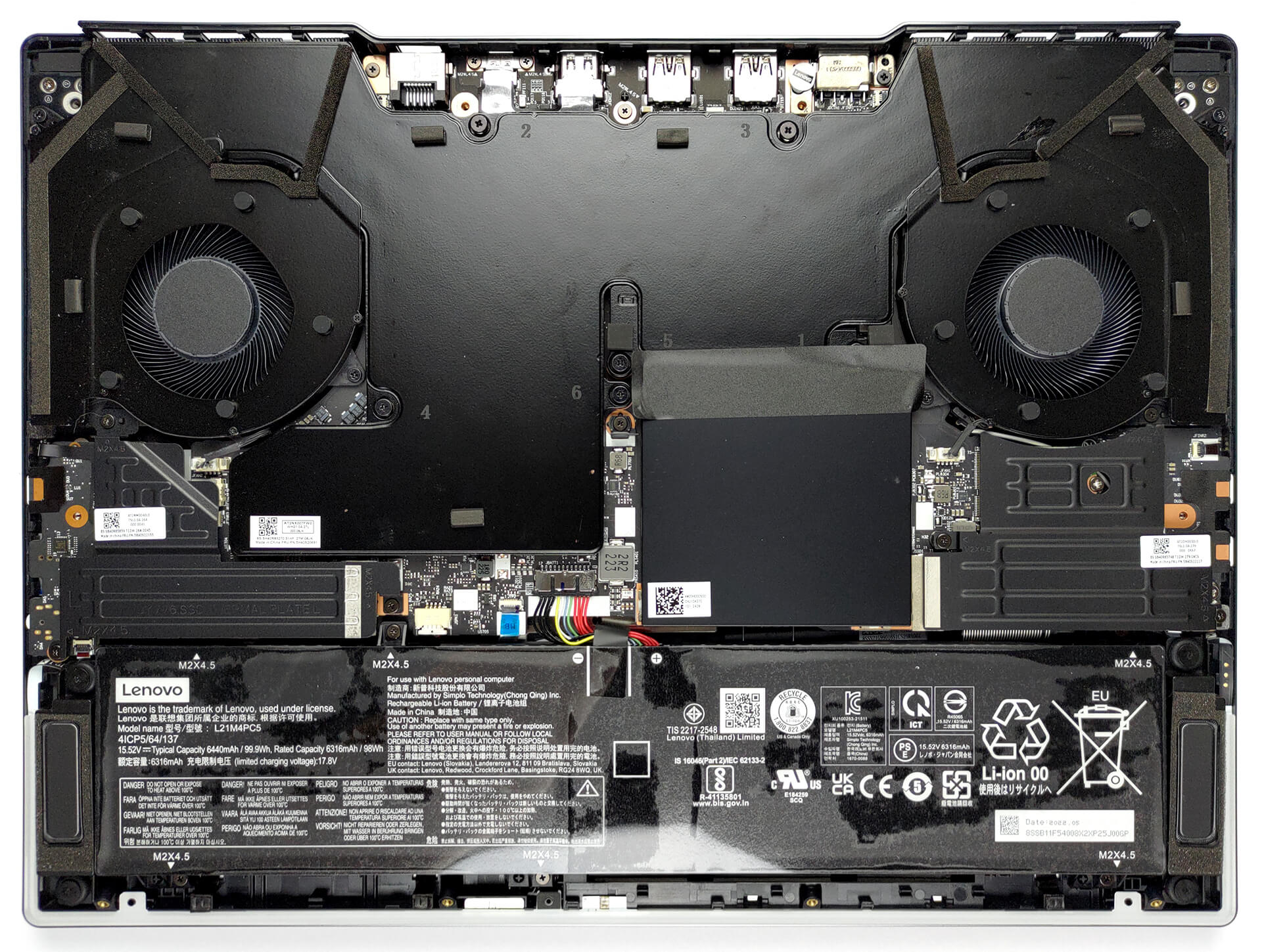 Inside Lenovo Legion 7 (16, 2021) - disassembly and upgrade options