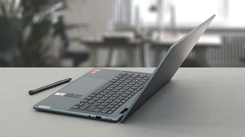 Yoga 7 Gen 8 (14″ AMD)