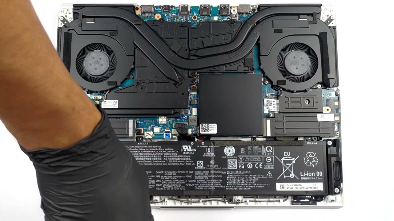 Inside Lenovo Legion 5i Pro (16", 2022) - disassembly and upgrade ...