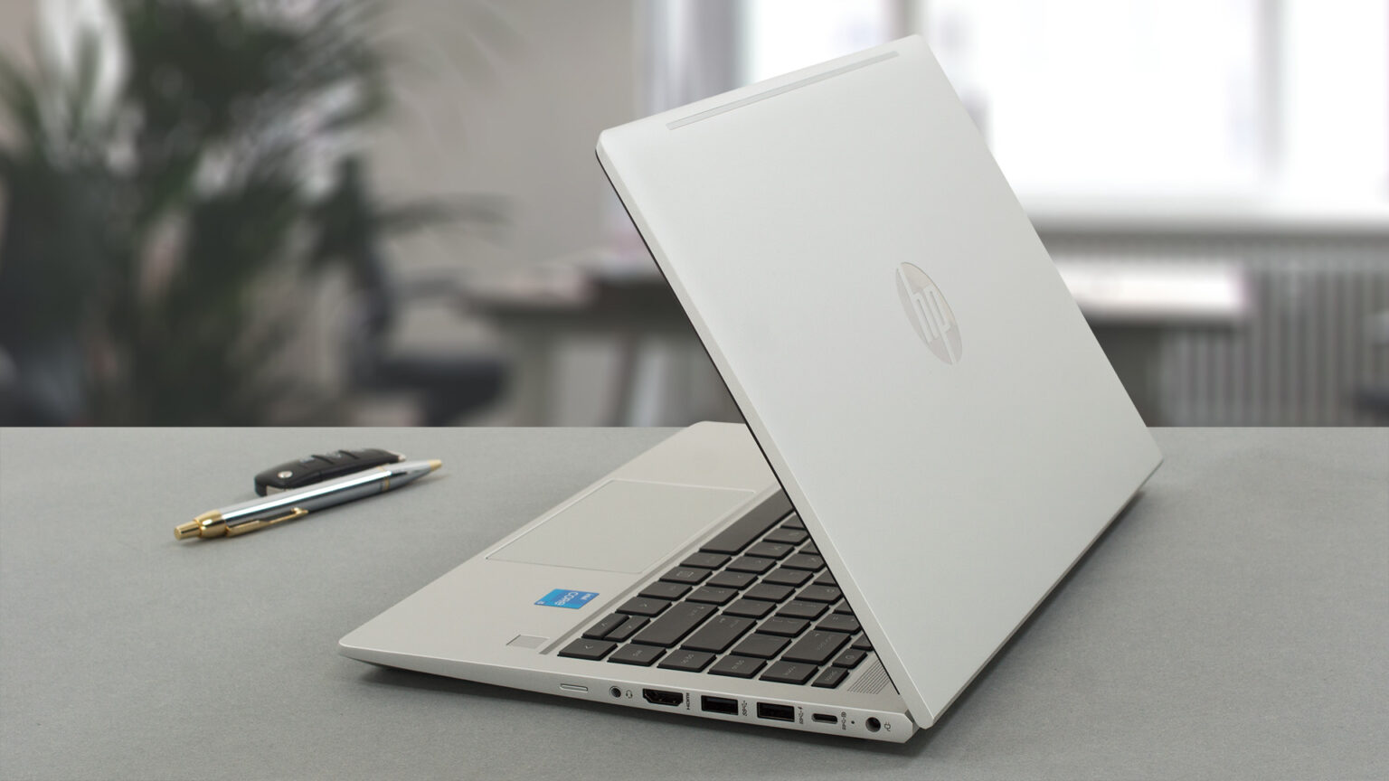 HP ProBook 440 G9 : test - 14 pouces d'excellence pour le bureau ...