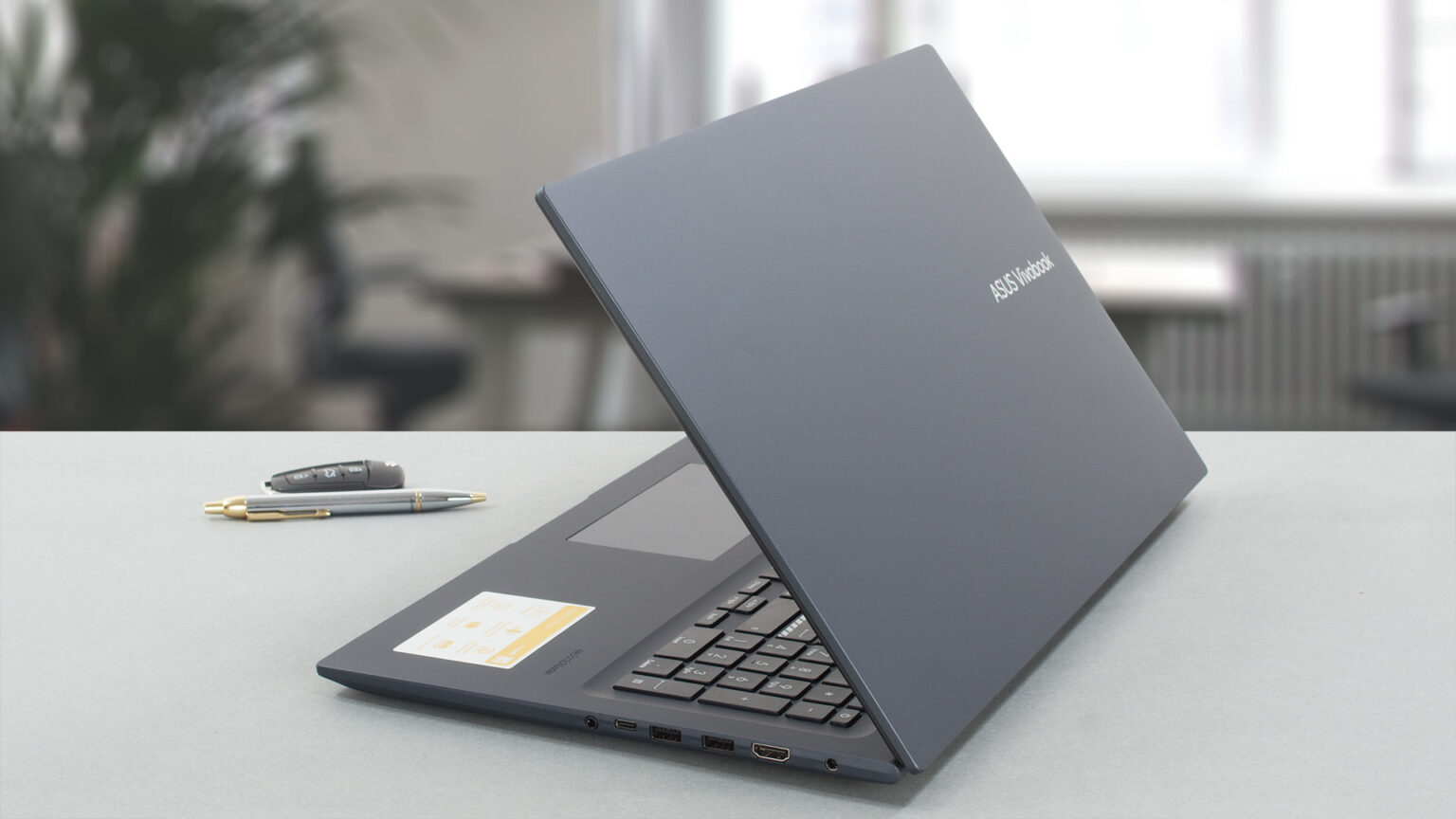 ASUS VIVOBOOK 17 X1704VA DRAU972W PC PORTABLE GRAND FORMAT visual data 6