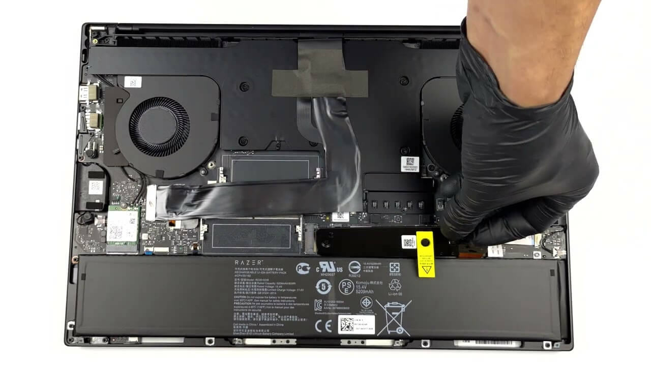 How to open Razer Blade 15 (Early 2022) disassembly and upgrade