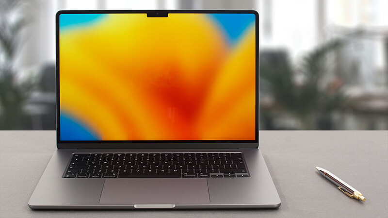 アップル MacBook Air 15 (Mid-2023) レビュー - 新しい15インチ ...