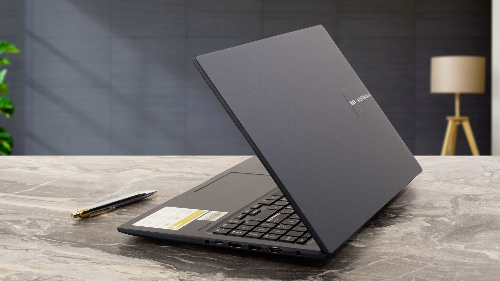 ASUS Vivobook 15 F1504 X1504 Review Inexpensive Laptop That 