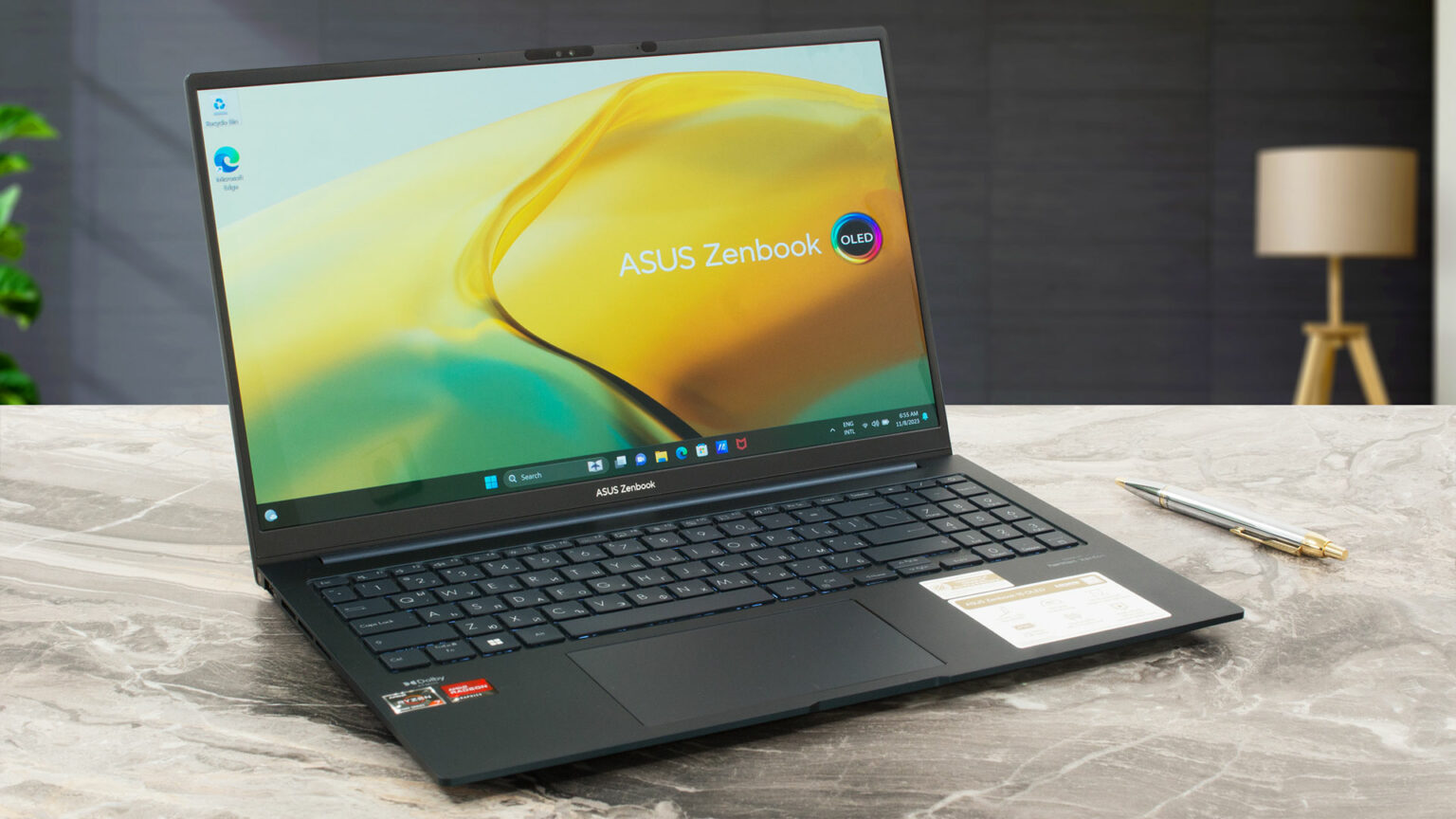 ASUS Zenbook 15 OLED (UM3504) review - has a stunning display and light ...