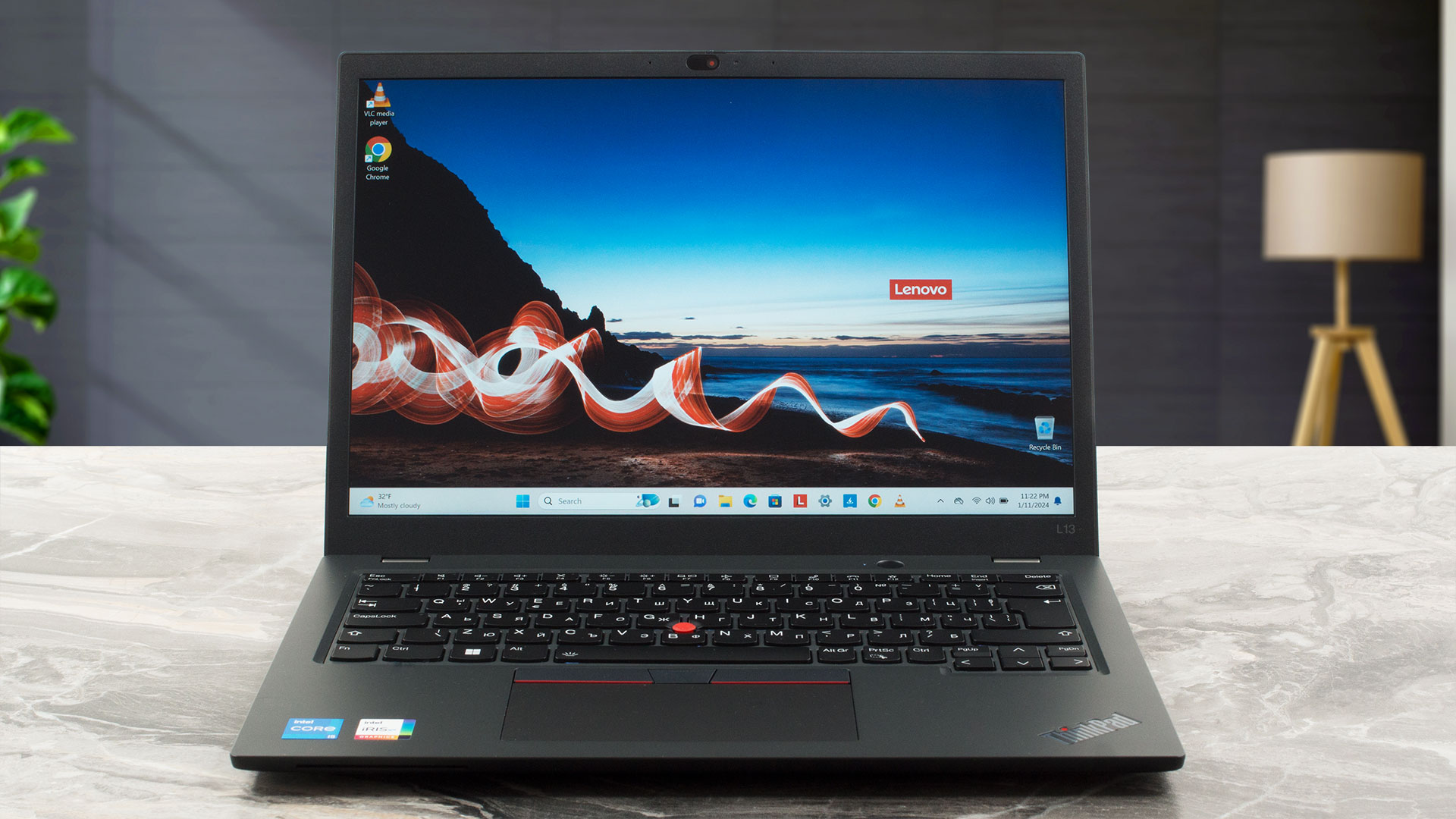 レノボ ThinkPad L13 Gen 4 (Intel) レビュー - 静音冷却ファン