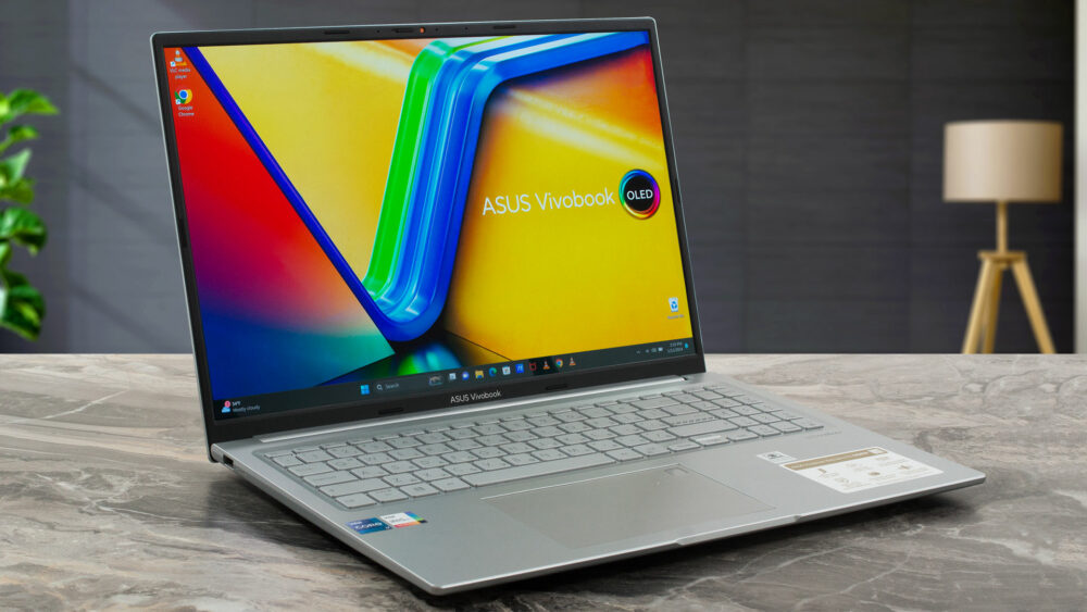 ASUS Vivobook 16X OLED (K3604) Review - The OLED Display Is Stunning ...