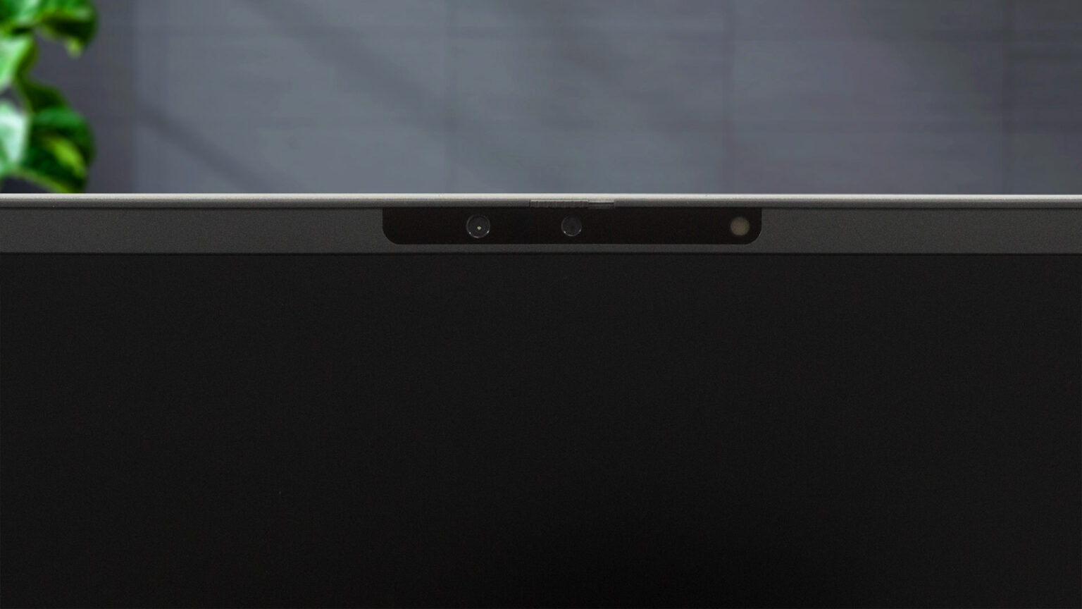 Dell Latitude 13 7340 Review - Great Performance, Average Display ...